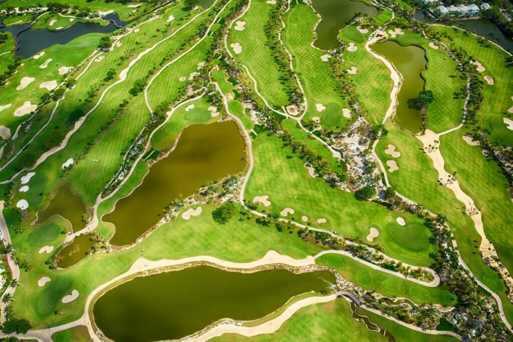 overhead view of a golf course
