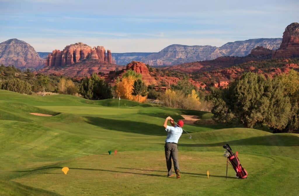 which country has the most golf courses