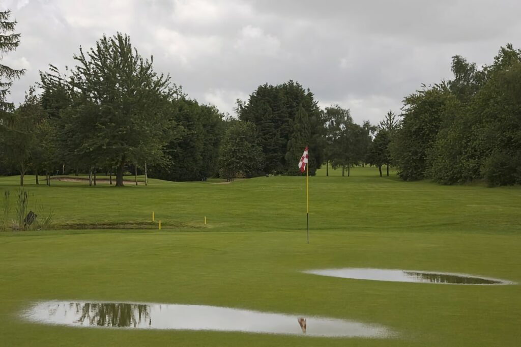 how much rain is too much for golf